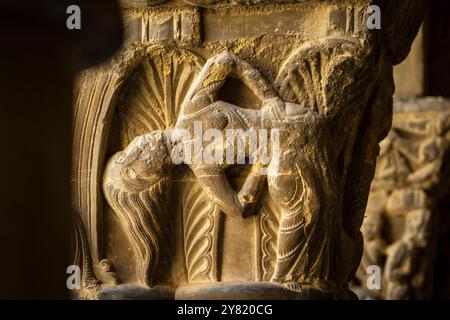 Tänzer mit lockeren Haaren, romanische Hauptstadt im Kreuzgang, Kloster San Pedro el Viejo, Huesca, Aragon Gemeinde, Spanien Stockfoto