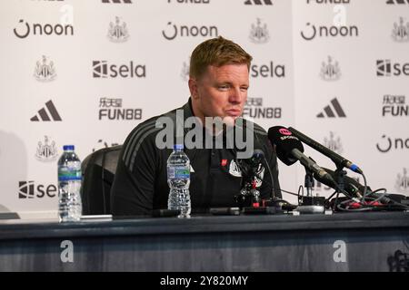 Newcastle, Großbritannien. September 2024. Newcastle Manager Eddie Howe Pressekonferenz während des Spiels Newcastle United FC gegen Manchester City FC English Premier League in St. James' Park, Newcastle, England, Vereinigtes Königreich am 28. September 2024 Credit: Every Second Media/Alamy Live News Stockfoto