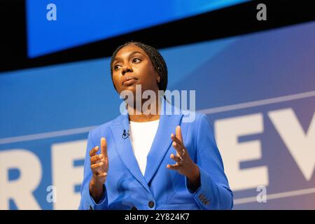 Kemi Badenoch. Letzte Rede der Staats- und Regierungschefs: Konservative Konferenz Birmingham UK. Alle vier Kandidaten für Führungskräfte gingen auf die Bühne, um ihre Argumente für die Führung zu äußern. Birmingham Conference International Convention Centre. Bild im Vereinigten Königreich: Garyroberts/worldwidefeatures.com. Stockfoto