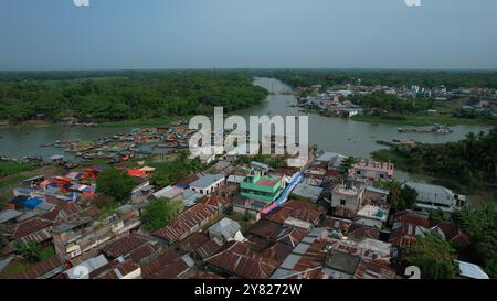 Luftaufnahme des wöchentlichen schwimmenden Marktes, Barisal Division, Harta, Bangladesch Stockfoto