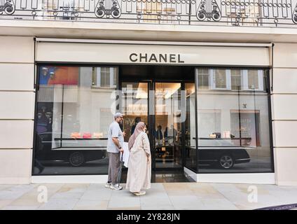 Chanel, New Bond Street, Mayfair, London, England. Stockfoto