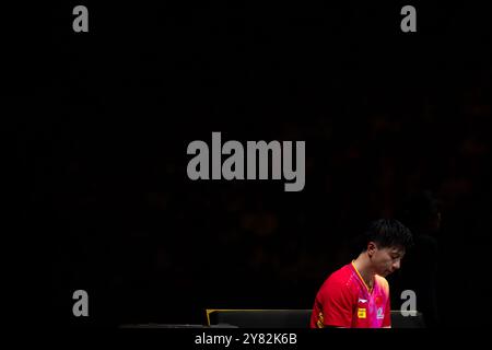 Peking, China. Oktober 2024. MA Long reagiert während des 2. Runde-Spiels der Männer zwischen Ma Long aus China und Zeng Beixun aus China beim 2024 World Table Tennis (WTT) China Smash in Peking, China, 2. Oktober 2024. Quelle: Xiao Yijiu/Xinhua/Alamy Live News Stockfoto