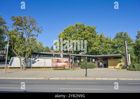 Burger King Imbiss, Berlin-Pavillon, Straße des 17. Juni Ecke Klopstockstraße, Tiergarten, Mitte, Berlin, Deutschland *** Burger King Snackbar, Berlin Pavillon, Straße des 17 Juni Ecke Klopstockstraße, Tiergarten, Mitte, Berlin, Deutschland Stockfoto