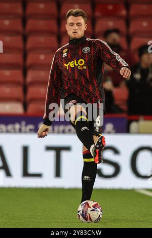 Harry Souttar von Sheffield United in der Vorspielsitzung während des Sky Bet Championship Matches Sheffield United gegen Swansea City in der Bramall Lane, Sheffield, Großbritannien, 2. Oktober 2024 (Foto: Alfie Cosgrove/News Images) Stockfoto