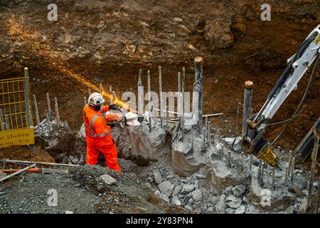 York Station Gateway Project Improvement (Baustelle und Bauindustrie, Bodenarbeiten, Kreissägen) - N Yorkshire, England, Großbritannien. Stockfoto