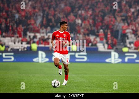 Portugal. Oktober 2024. Alexander Bah Verteidiger von SL Benfica während des UEFA Champions League-Fußballspiels zwischen SL Benfica und LOSC Lille im Estadio da Luz in Lissabon am 2. Oktober 2024. UEFA Champions League - SL Benfica vs Atletico Madrid (Valter Gouveia/SPP) Credit: SPP Sport Pressefoto. /Alamy Live News Stockfoto