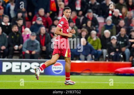 Liverpool-Verteidiger Trent Alexander-Arnold (66) während des Spiels Liverpool FC gegen Bologna FC UEFA Champions League Runde 1 in Anfield, Liverpool, England, Großbritannien am 2. Oktober 2024 Credit: Every Second Media/Alamy Live News Stockfoto