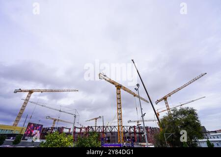 Barcelona, Spanien. Oktober 2024. Barcelona, Spanien, 2. Oktober 2024: Baustelle und Fortschritt des Fußballstadions FC Barcelona Spotify Camp Nou in Barcelona, Spanien. (Daniela Porcelli/SPP) Credit: SPP Sport Press Photo. /Alamy Live News Stockfoto