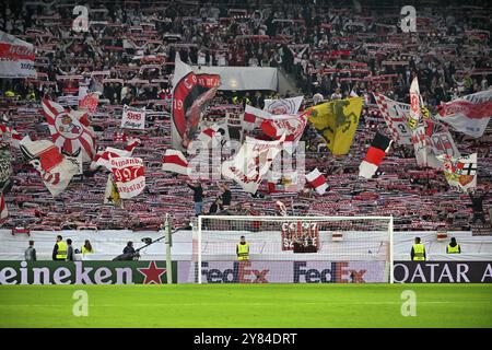 Cannstatter Kurve, VfB Stuttgart, Lüfterblock, Lüfter, Lüfterkurve, Flaggen, Banner, Atmosphäre, atmosphärische Champions League, MHPArena, MHP Arena Stuttgart Stockfoto