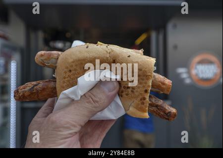 Kulmbach Würstchen im Brötchen, Kulmbach, Oberfranken, Bayern, Deutschland, Europa Stockfoto