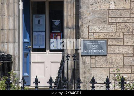 St. Andrews Schottland Vereinigtes Königreich – 7. Juni 2019: Eintritt in die Universitätsabteilung St. Andrews University Stockfoto