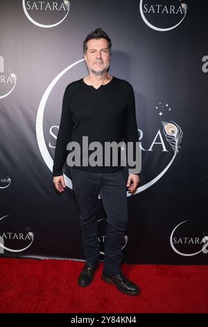 Burbank, Kalifornien, USA. 30. September 2024. Feierliche Eröffnung von Satara Wellness in Burbank, Kalifornien. Quelle: Sheri Determan Stockfoto