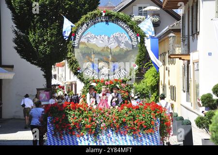 Bayern, Werdenfels, Garmisch-Partenkirchen, Bräuche, Tradition, Parade, Schwimmen Stockfoto