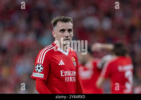 Oktober 2024. Lissabon, Portugal. Benficas Stürmer aus der Türkei Kerem Akturkoglu (17) im Spiel der Gruppenphase der UEFA Champions League, Benfica gegen Atletico de Madrid Credit: Alexandre de Sousa/Alamy Live News Stockfoto