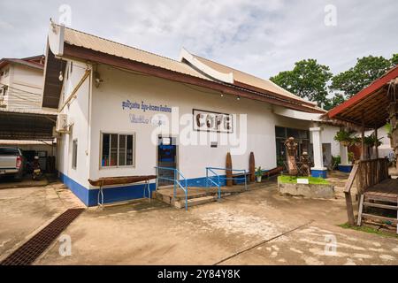 Schild aus Prothetik. Im COPE, einem Museum über Menschen, die durch alte Landminen aus dem Vietnamkrieg verstümmelt, verletzt, behindert wurden. In Vientiane, Laos. Stockfoto