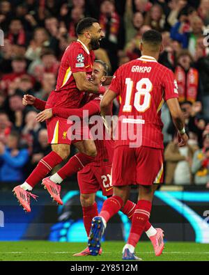 Liverpool Mohamed Salah feiert, nachdem er am Mittwoch, den 2. Oktober 2024, beim Spiel der UEFA Champions League zwischen Liverpool und Bologna FC 1909 in Anfield (Liverpool) einen Treffer erzielt hat. (Foto: Steven Halliwell | MI News) Credit: MI News & Sport /Alamy Live News Stockfoto