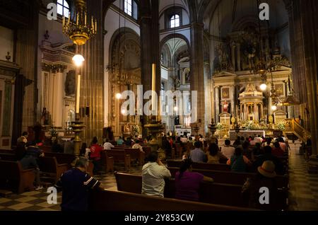 Der Tempel von San Felipe Neri ist eine römisch-katholische Kirche aus dem 17. Jahrhundert im Centro Historico-Viertel in der Innenstadt von M Stockfoto