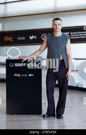Donostia San Sebastian, Spanien. September 2024. Iván Pellicer nimmt am „Querer“-Fotoruf während des 72. Internationalen Filmfestivals San Sebastian im Kursaal Palace in Donostia-San Sebastian Teil. Quelle: SOPA Images Limited/Alamy Live News Stockfoto