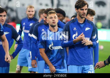 Sankt Petersburg, Russland. Oktober 2024. Juri Gorschkow (C) von Zenit, der während des Fußballspiels des Fonbet Cup of Russia zwischen Zenit Sankt Petersburg und Akron Tolyatti in der Gazprom Arena zu sehen war. Endpunktzahl: Zenit 5:1 Akron. Quelle: SOPA Images Limited/Alamy Live News Stockfoto