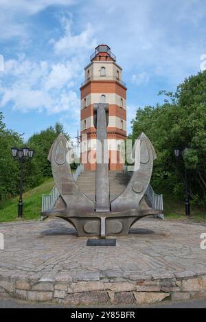 MURMANSK, RUSSLAND - 28. JULI 2024: Gedenkkomplex für Seeleute, die in Friedenszeiten starben. Murmansk Stockfoto