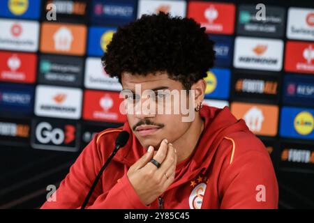 RIGA, Lettland. Oktober 2024. GALATASARAY-Team, während der Pressekonferenz vor dem Spiel der UEFA Europa League zwischen RFS und GALATASARAY. Quelle: Gints Ivuskans/Alamy Live News Stockfoto