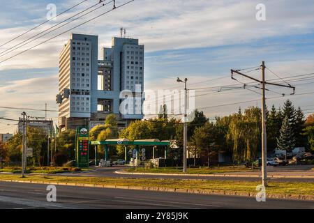 Russland, Kaliningrad - 9. Oktober 2021: Haus der Sowjets wird aufgegeben. 2024 abgerissen. Kaliningrad. Russland Stockfoto