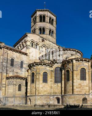 Issoire. Romanische Kirche Saint Austremoine, eine der fünf großen romanischen Kirchen in der Auvergne, Puy de Dome, Auvergne Rhone Alpes. Frankreich Stockfoto