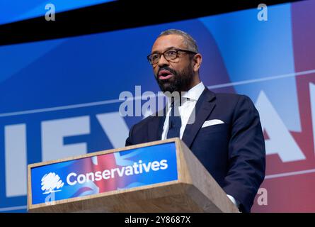 James Geschickt. Letzte Rede der Staats- und Regierungschefs: Konservative Konferenz Birmingham UK. Alle vier Kandidaten für Führungskräfte gingen auf die Bühne, um ihre Argumente für die Führung zu äußern. Birmingham Conference International Convention Centre. Bild im Vereinigten Königreich: Garyroberts/worldwidefeatures.com. Stockfoto