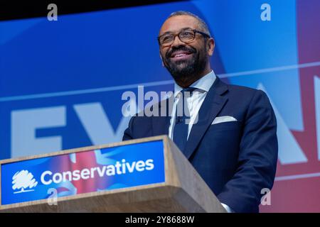 James Geschickt. Letzte Rede der Staats- und Regierungschefs: Konservative Konferenz Birmingham UK. Alle vier Kandidaten für Führungskräfte gingen auf die Bühne, um ihre Argumente für die Führung zu äußern. Birmingham Conference International Convention Centre. Bild im Vereinigten Königreich: Garyroberts/worldwidefeatures.com. Stockfoto