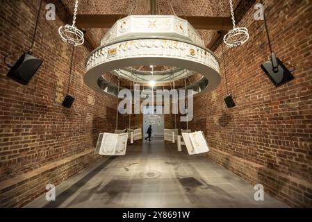 London, Vereinigtes Königreich. Oktober 2024. Serpentine North präsentiert The Call, die erste britische Einzelausstellung der Berliner Künstler und Musiker Holly Herndon und Mat Dryhurst. Cristina Massei/Alamy Live News Stockfoto