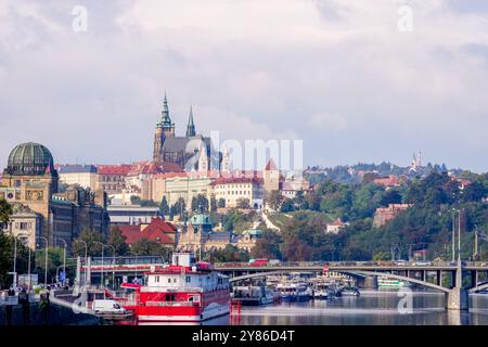 Prag, Tschechische Republik. Oktober 2024. PRAG, 03-10-2024, Eden Arena, Fußball, UEFA Europa League, Saison 2024/2025, Blick in Prag. Beschreibung: Pro Shots/Alamy Live News Stockfoto