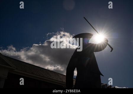 Die Statue des Rentners von Philip Jackson vor dem Royal Hospital Chelsea, London Stockfoto