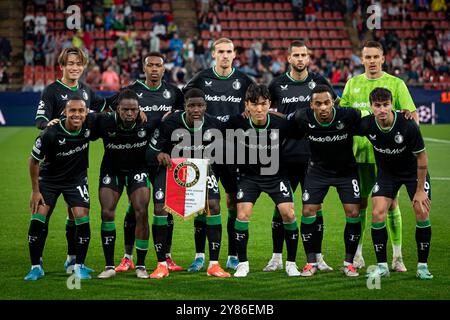 Girona, Spanien. Oktober 2024. Feyenoord tritt bei einem Spiel der UEFA Champions League zwischen Girona FC und Feyenoord im Estadi Municipal de Montilivi auf. Endergebnis: Girona FC 2 - 3 Feyenoord Credit: SOPA Images Limited/Alamy Live News Stockfoto