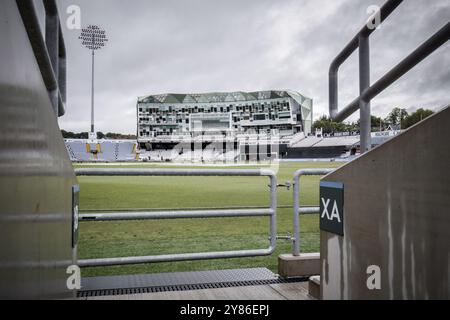 Allgemeine Ausblicke auf das Headingley Stadium, insbesondere auf den Carnegie Pavilion, in dem sich die Büros und die Mediensuite des Yorkshire Cricket Club befinden. Stockfoto