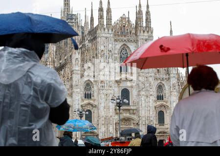 Mailand, Italien. Oktober 2024. Maltempo e pioggia a Milano - Cronaca - Milano, Italia - Giovedì, 03 Ottobre 2024 (Foto Marco Cremonesi/LaPresse) Schlechtes Wetter und Regen in Mailand - Nachrichten - Mailand, Italien - Donnerstag, 03. Oktober 2024 (Foto Marco Cremonesi/LaPresse) Credit: LaPresse/Alamy Live News Stockfoto