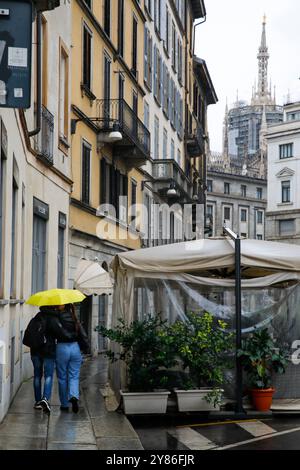 Mailand, Italien. Oktober 2024. Maltempo e pioggia a Milano - Cronaca - Milano, Italia - Giovedì, 03 Ottobre 2024 (Foto Marco Cremonesi/LaPresse) Schlechtes Wetter und Regen in Mailand - Nachrichten - Mailand, Italien - Donnerstag, 03. Oktober 2024 (Foto Marco Cremonesi/LaPresse) Credit: LaPresse/Alamy Live News Stockfoto