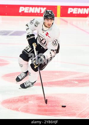 München, Deutschland. Oktober 2024. Im Penny DEL Match EHC RB MÜNCHEN - GRIZZLYS WOLFSBURG 7-4 im SAP Garden in München, Deutschland, 2. Oktober 2024. Saison 2024/2025, Spieltag 5, Fotograf: ddp Images/STAR-Images Credit: ddp Media GmbH/Alamy Live News Stockfoto