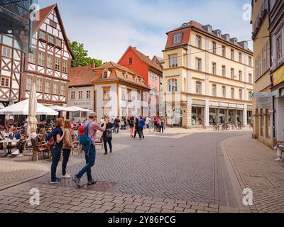 Erfurt, Deutschland - 21. Mai 2023: Stadtleben in der Altstadt, historisches Erbe. Stockfoto