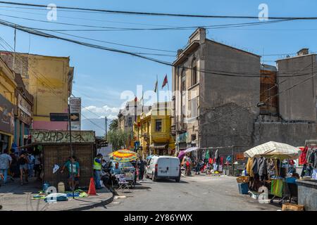 Straßenmarkt im Stadtteil Vega Central von Santiago, Chile Stockfoto