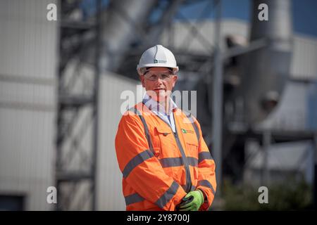 Simon Willis, CEO des Vereinigten Königreichs, wurde in der Zementproduktionsanlage des Padeswood Works von Heidelberg Materials in Mold, Flintshire, Nordwales, abgebildet. Heidelberg Stockfoto