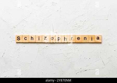 Schizophrenie Wort auf Holz Block geschrieben. Schizophrenie text auf Tisch, Konzept. Stockfoto