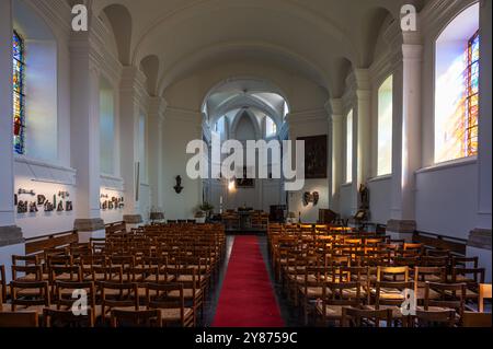Die Kirche St. Katharina des Dorfes Bonlez, Chaumont-Gistoux, Belgien, 22. September 2024 Stockfoto
