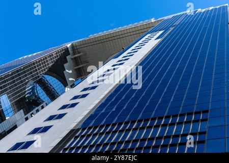 Osaka, Japan - 17. August 2024: Umeda Sky Building in Osaka. Stockfoto