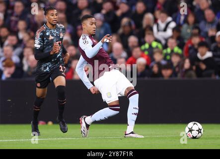 Birmingham, Großbritannien. Oktober 2024. Ezri Konsa von Aston Villa während des UEFA Champions League-Spiels im Villa Park, Birmingham. Der Bildnachweis sollte lauten: Cameron Smith/Sportimage Credit: Sportimage Ltd/Alamy Live News Stockfoto