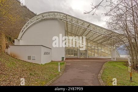 Donji Milanovac, Serbien - 14. März 2024: Archäologische Stätte Lepenski Vir Aus Der Mesolithischen Zeit Historisches Wahrzeichen Schutzwerk. Stockfoto