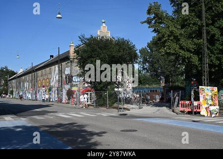 Kopenhagen, Dänemark - 1. August 2024: Freetown Christiania, auch bekannt als Christiania oder einfach Staden, ist eine absichtliche Gemeinde in der Region Stockfoto