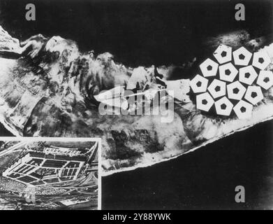 Many Pentagon Fit in Hydrogen Blast Hole – Dies ist eine Szene aus dem offiziellen Film der Wasserstoffexplosion von 1952, mit künstlerischer Behandlung und einem Einfügen des Pentagons, um zu zeigen, dass der Krater, den die Explosion hinterlassen hat, 14 Pentagone benötigt, um ihn zu füllen. Maßstabsgetreue Zeichnungen des Pentagons, das 32 Hektar groß ist, überlagern sich über einem Luftbild des von der Explosion hinterlassenen Lochs. April 1954. (Foto von AP Wirephoto). Stockfoto