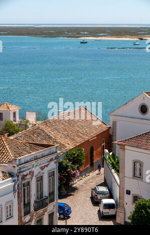 Blick auf Faro in Portugal / Scorcio di Faro - Portogallo Stockfoto