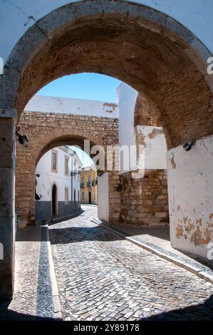 Blick auf Faro in Portugal / Scorcio di Faro - Portogallo Stockfoto