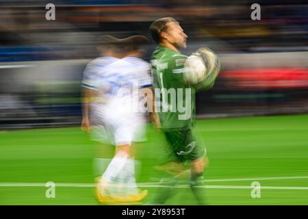 SINSHEIM, DEUTSCHLAND - 3. OKTOBER 2024: Das Spiel der UEFA Europa League zwischen TSG Hoffenheim und dem FC Dynamo Kyiv in der Pre Zero (Rhein Neckar) Arena Stockfoto